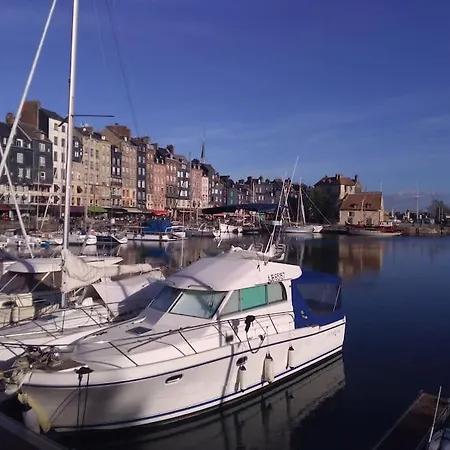 Apartment Cote Lavoir A Honfleur, Parking Prive, Ascenseur Honfleur