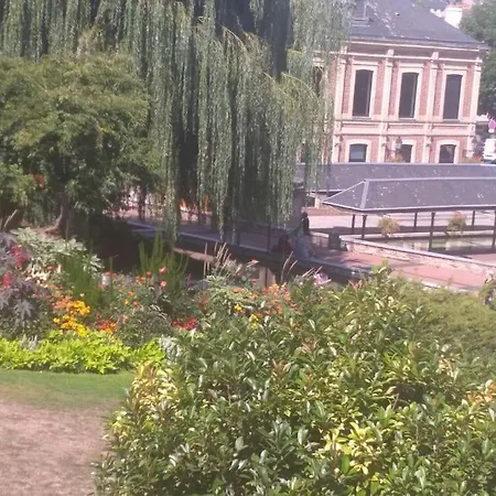 Апартаменты Cote Lavoir A Honfleur, Parking Prive, Ascenseur