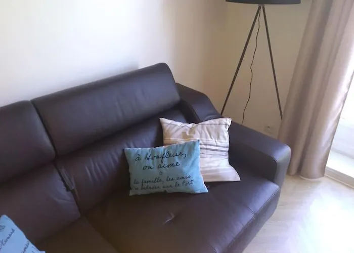 Апартаменты Cote Lavoir A Honfleur, Parking Prive, Ascenseur *